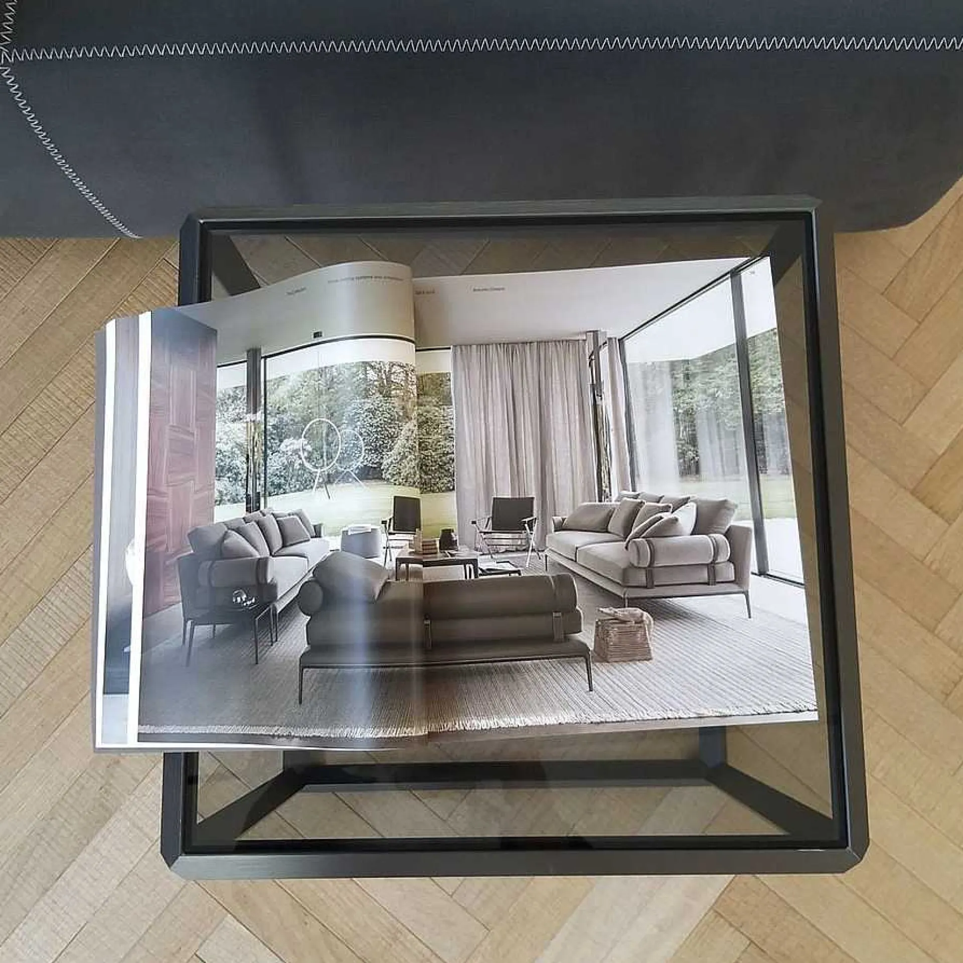 Molteni Coffee Tables*45° Coffee Table Square | Glass/Pewter