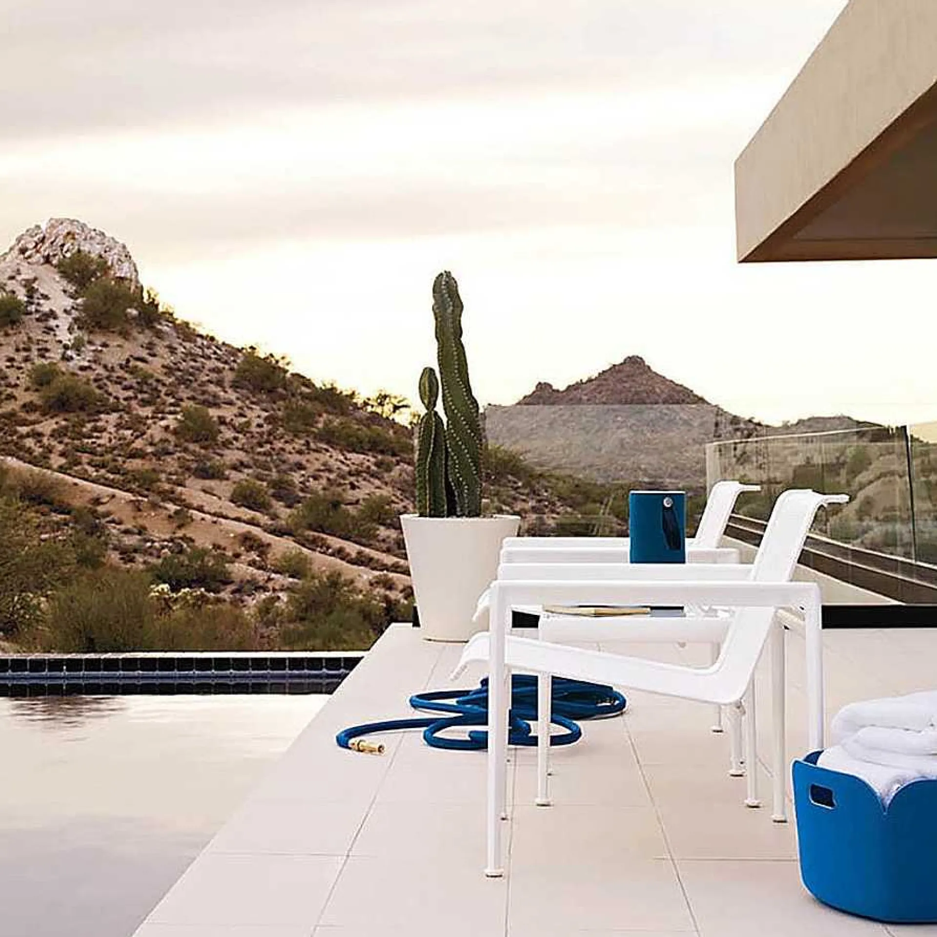 Knoll Sofas And Armchairs*1966 Lounge Chair | Armchair | White