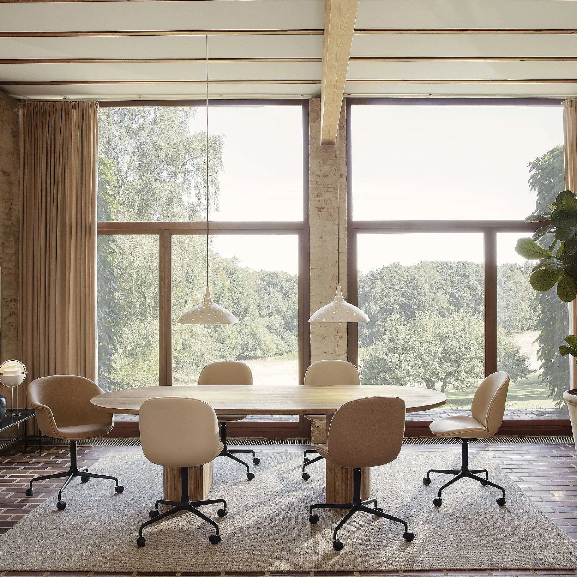 GUBI Pendant Lights*1965 Pendant Lamp | White/Brass