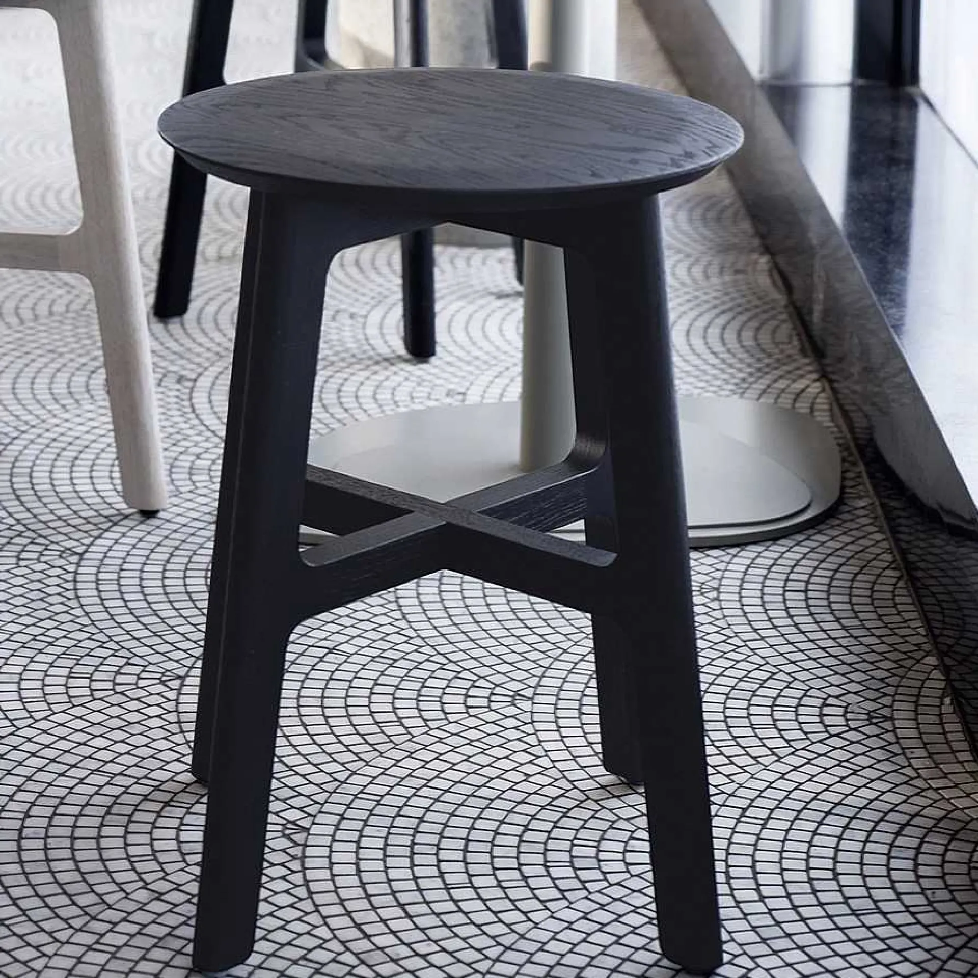 Zeitraum Stools*1.3 Stool | Oak Stained Graphite Black