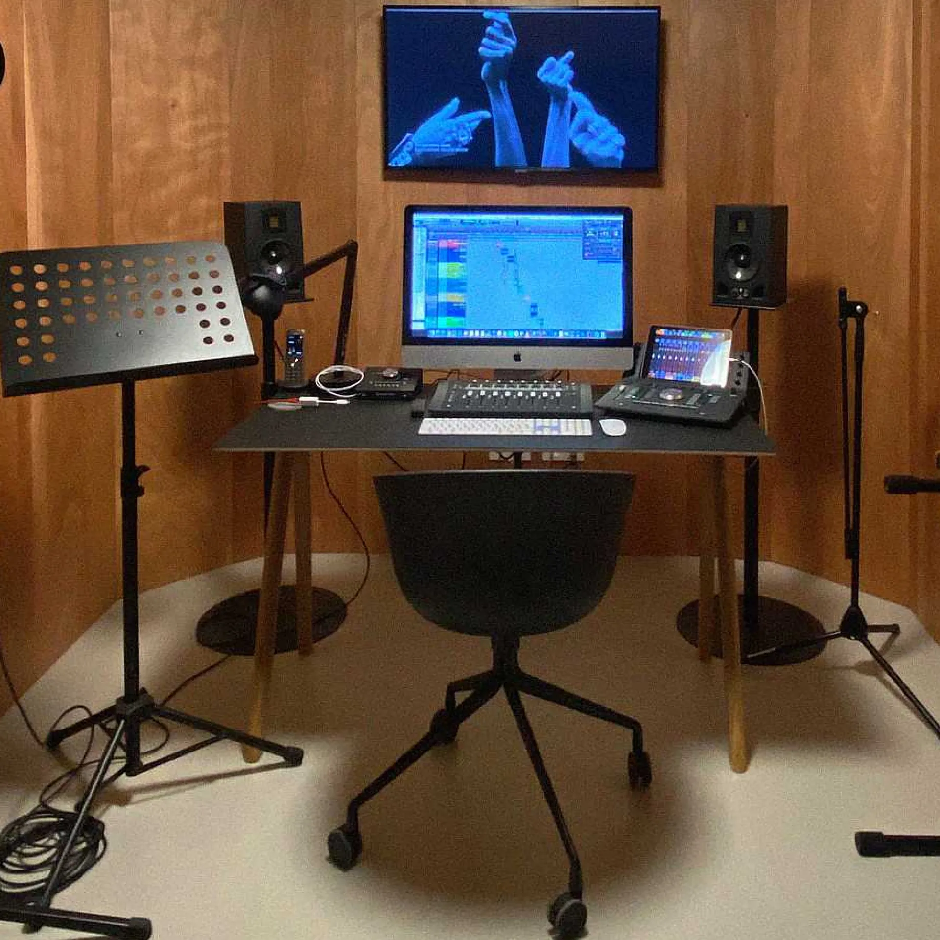 HAY Chairs*Aac 24 Chair| Black