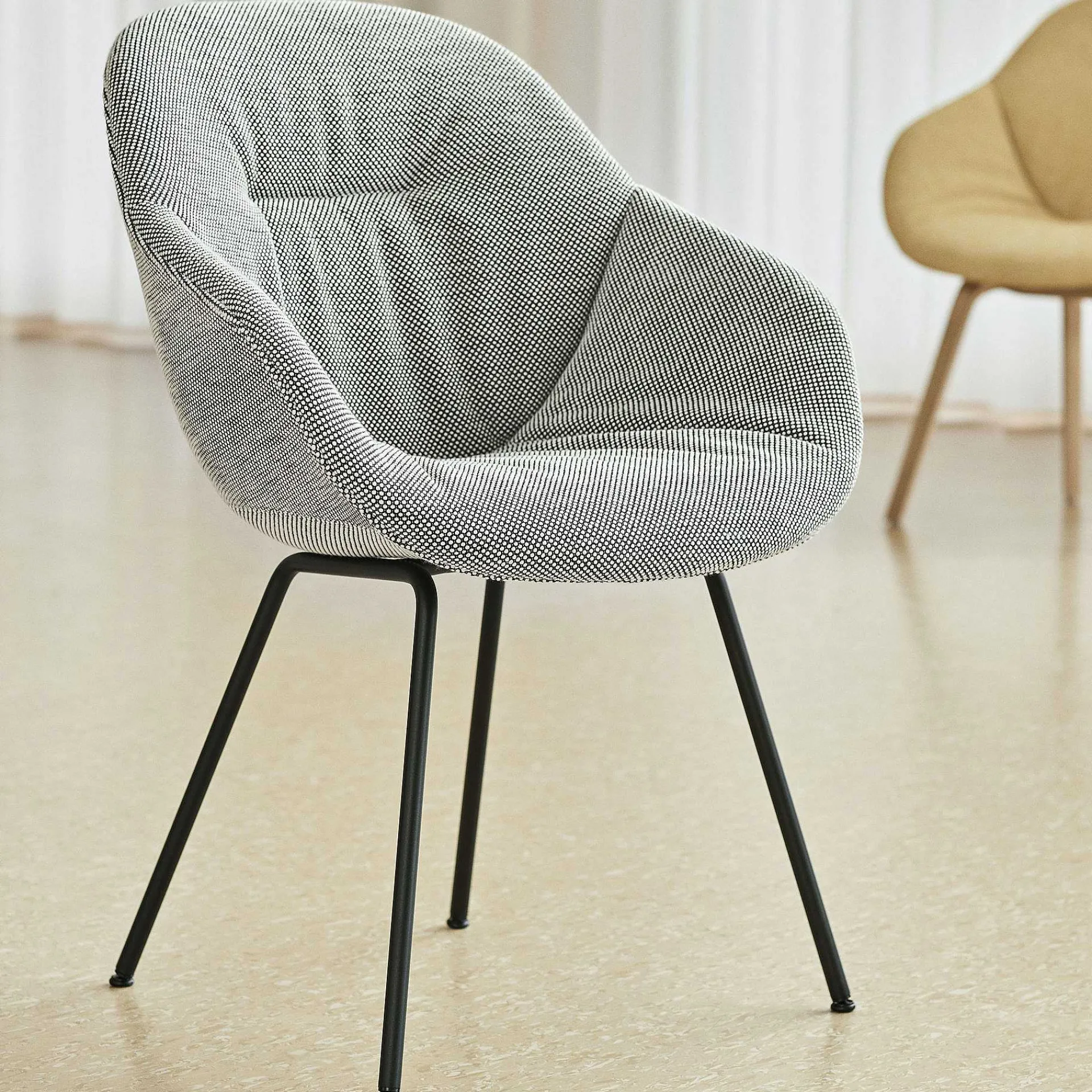 HAY Chairs*Aac 127 Soft Chair | Dot 1682/02