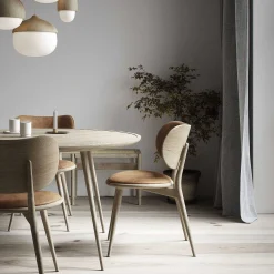 Mater Dining Tables*Accent Oval Lounge Table | White Matte Lacquer Oak Wood