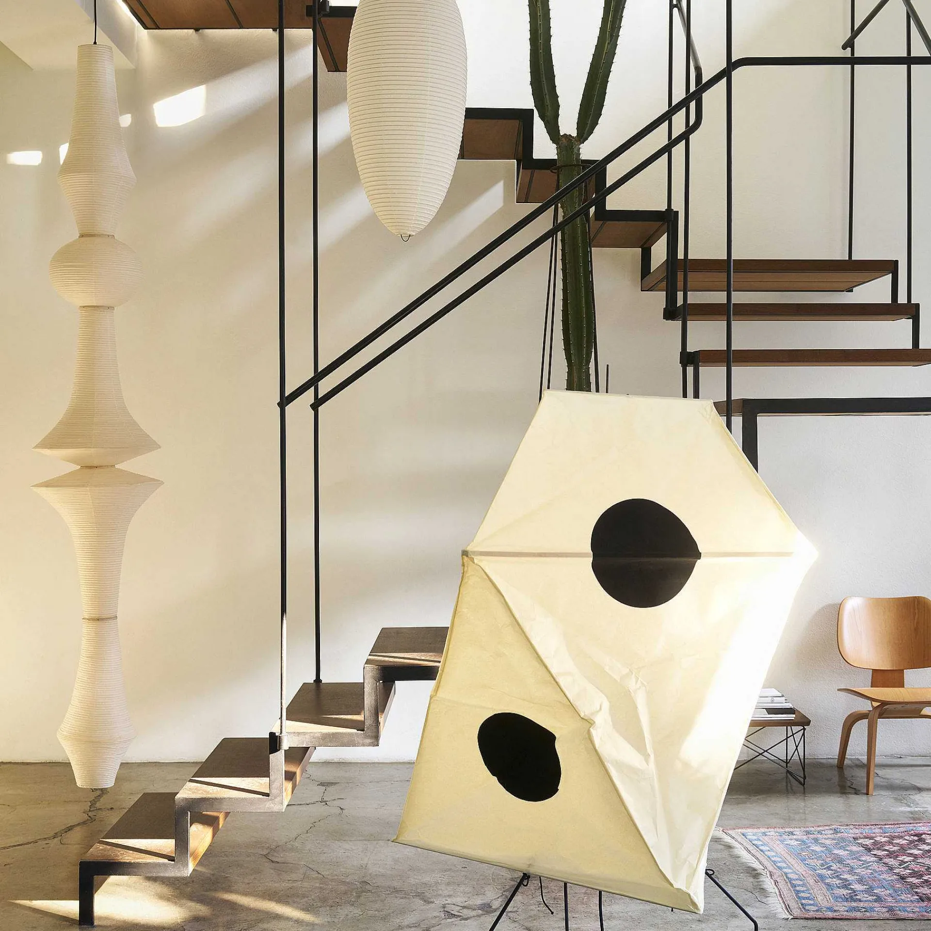 Vitra Pendant Lights*Akari Light Sculptures E