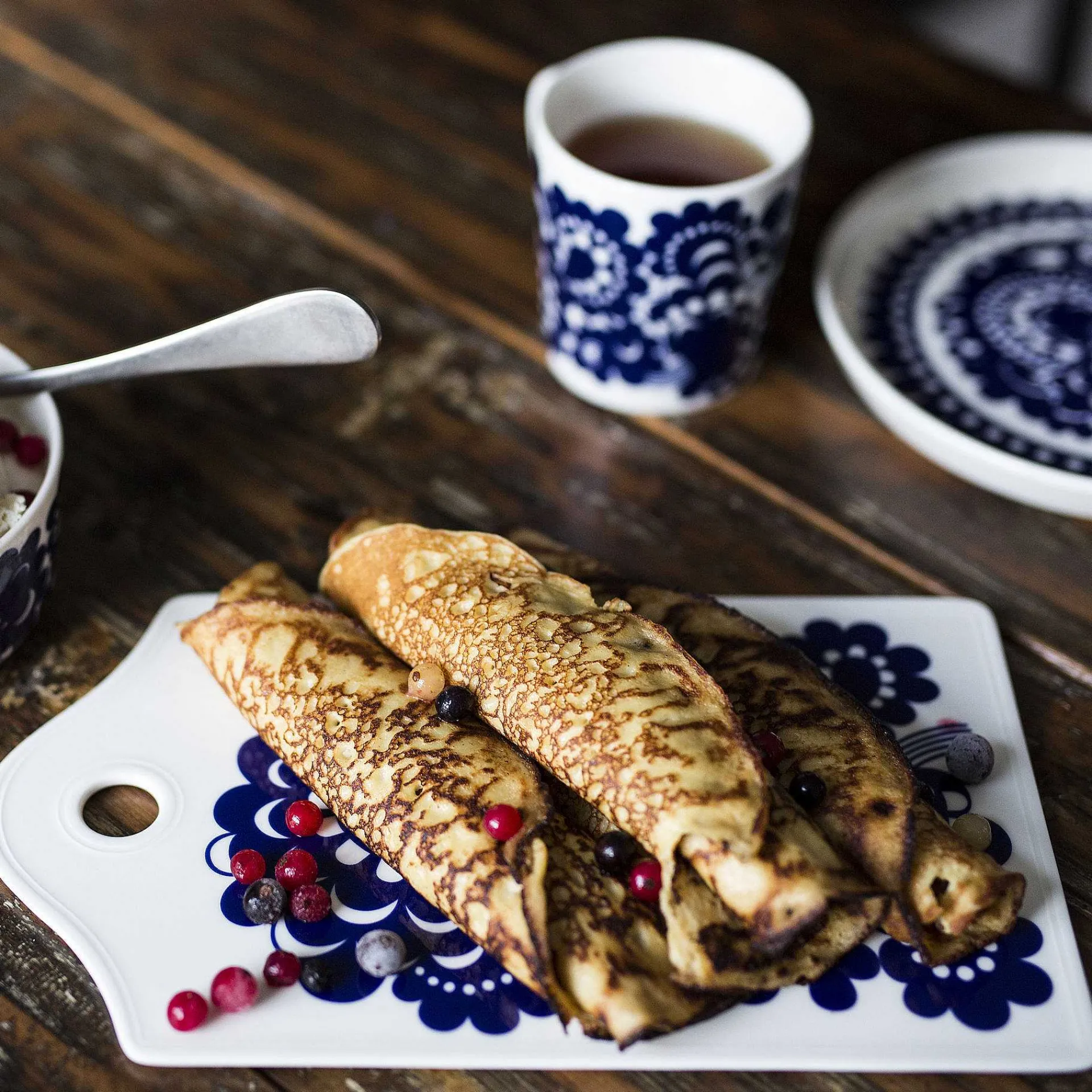 Arabia Plates And Bowls* Serving Platter 23Cm| Esteri Collection