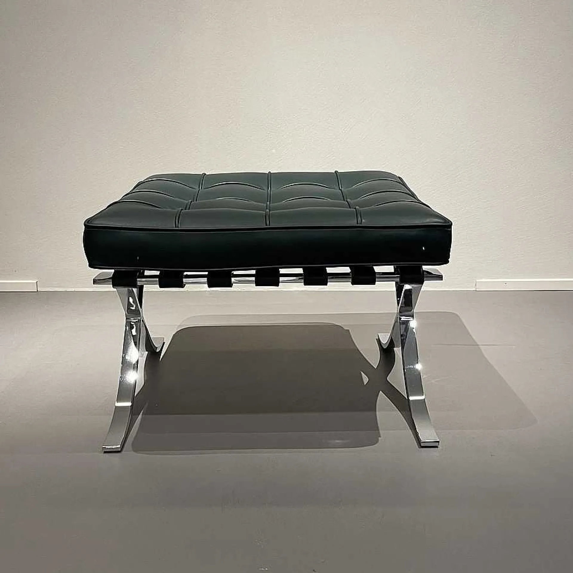 Knoll Single Armchairs*Barcelona Chair & Ottoman | Armchair | Chrome/Bauhaus Leather - Ex Display