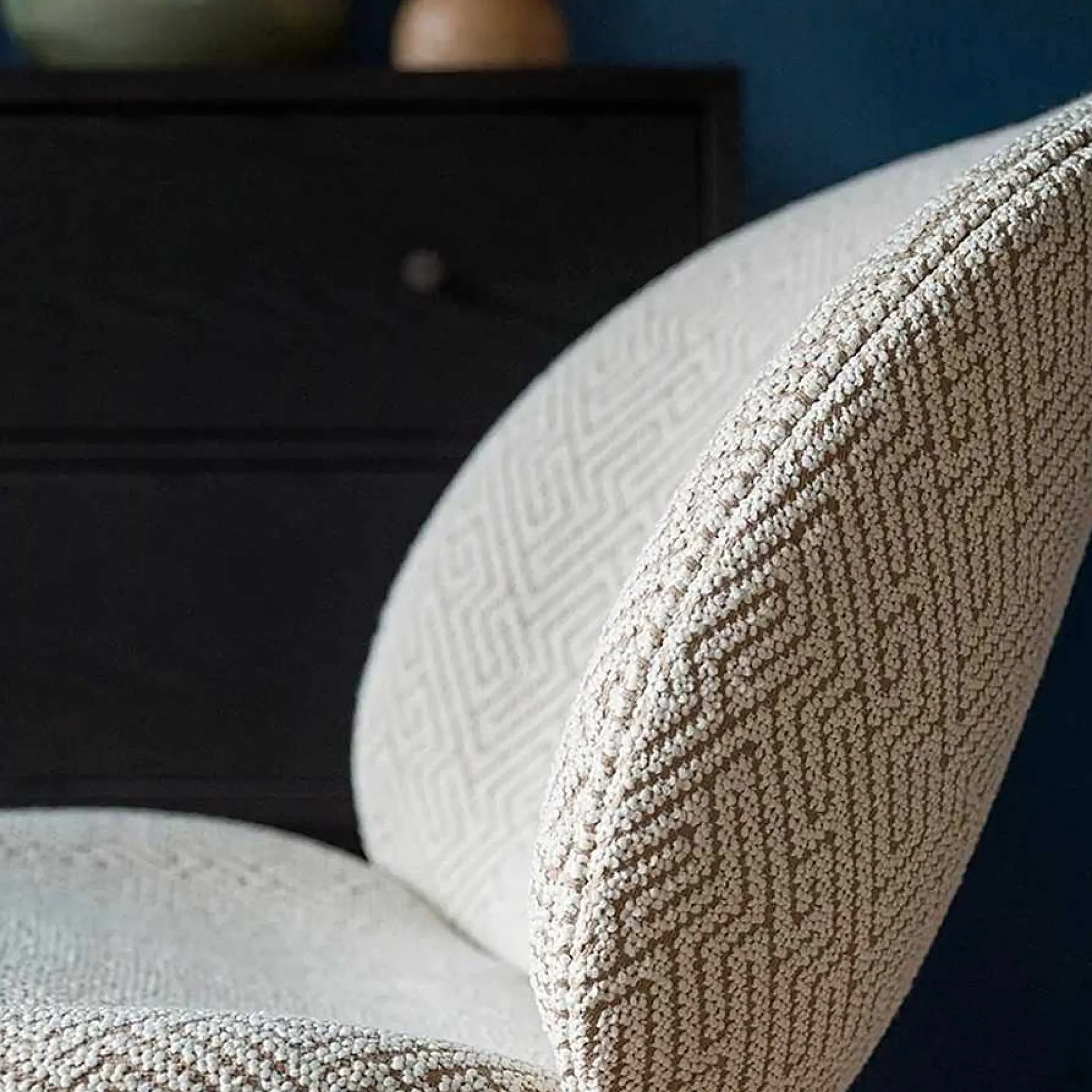 GUBI Single Armchairs*Beetle Lounge Chair