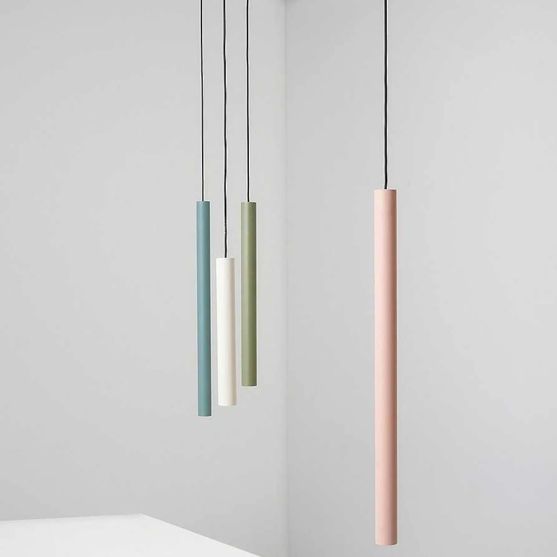 Zava Pendant Lights*Bull 100 | Suspension Lamp - Quartz Pink