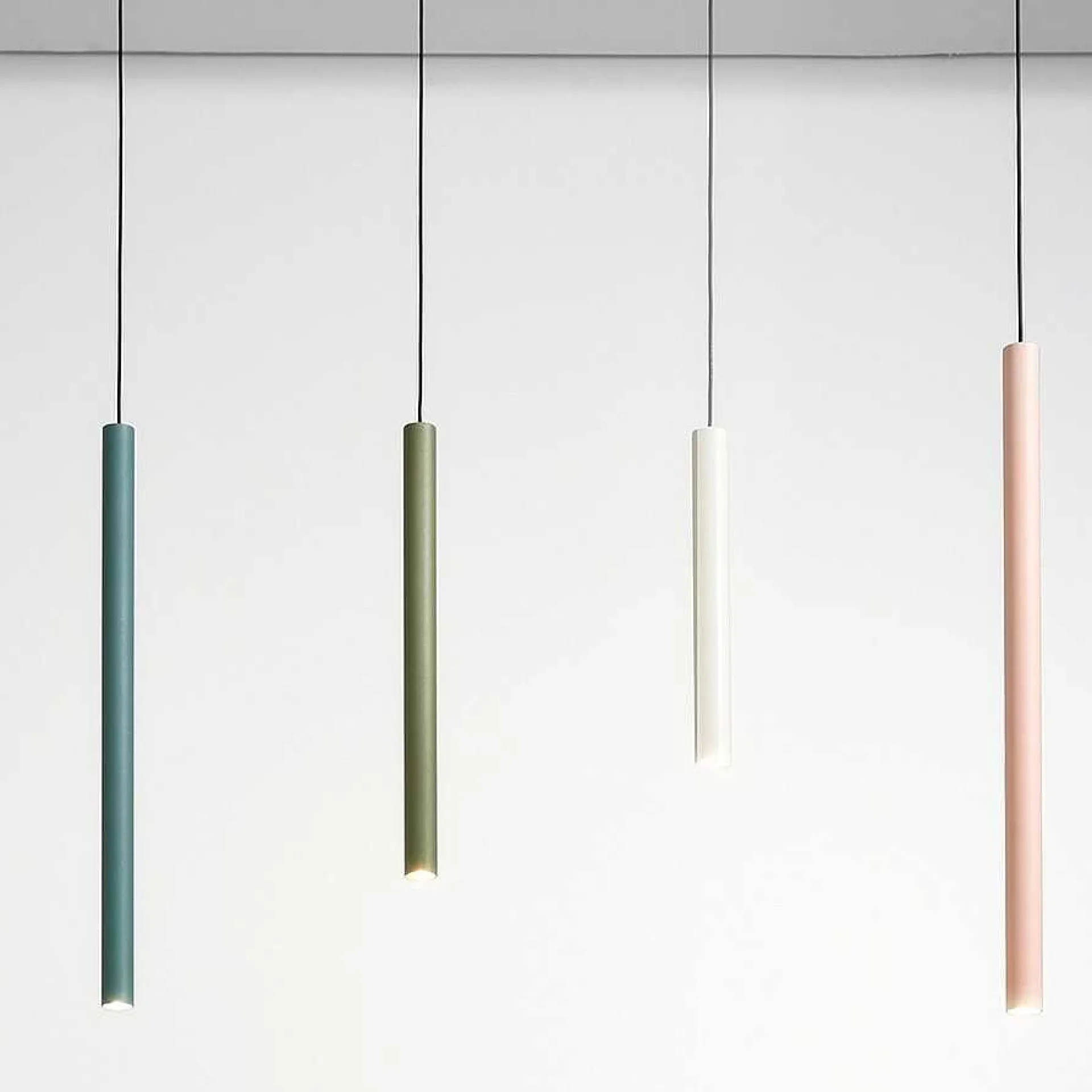 Zava Pendant Lights*Bull 100 | Suspension Lamp - Quartz Pink