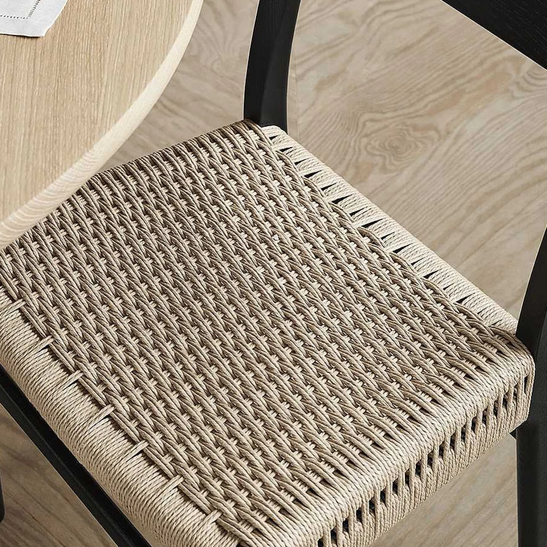 Carl Hansen & Søn Chairs*Ch23 | Chair | Black - Natural Paper Cord