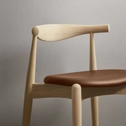 Carl Hansen & Søn Chairs*Ch20 | Chair | Oak - Leather