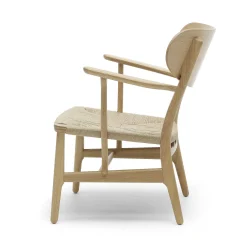 Carl Hansen & Søn Single Armchairs*Ch22 | Chair | Oiled Oak - Natural Paper Cord