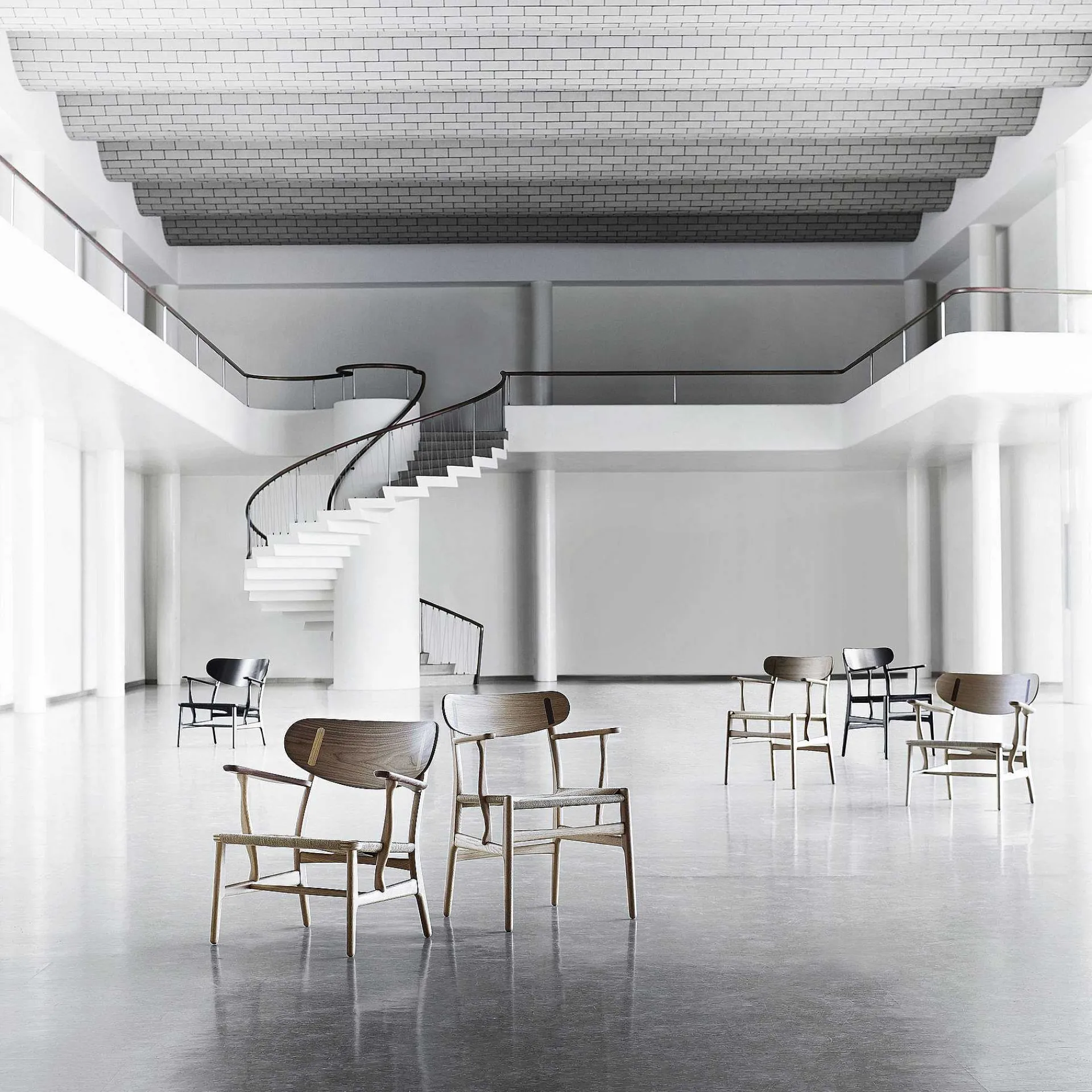 Carl Hansen & Søn Single Armchairs*Ch22 | Chair | Oiled Oak - Natural Paper Cord