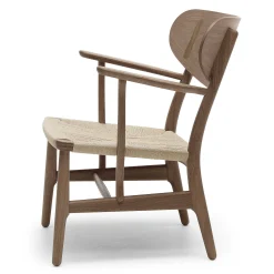 Carl Hansen & Søn Single Armchairs*Ch22 | Chair - Oiled Walnut