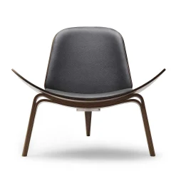 Carl Hansen & Søn Single Armchairs*Ch07 Shell Chair | Lacquered Walnut - Thor 301