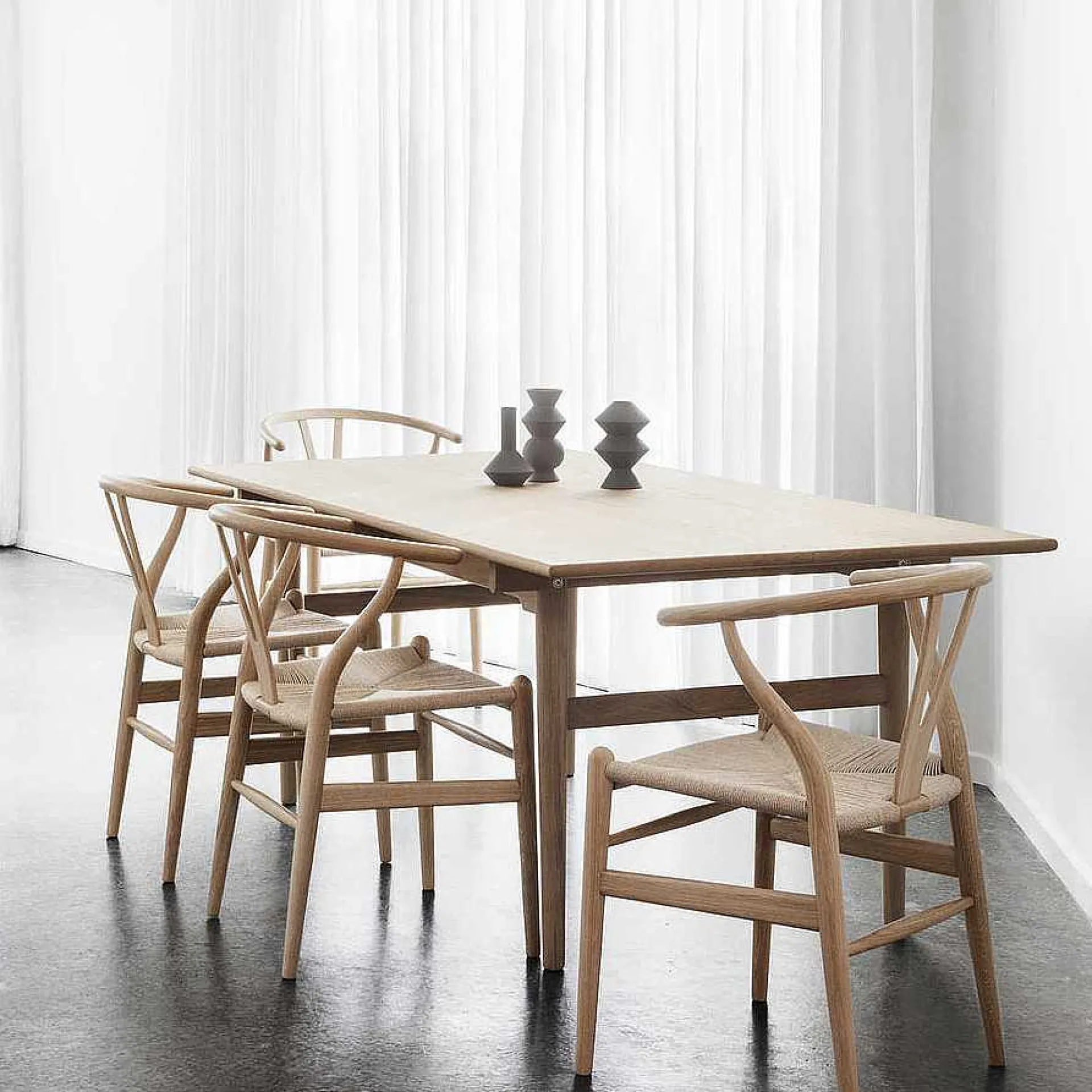 Carl Hansen & Søn Chairs*Ch24 Wishbone Chair | Oiled Oak