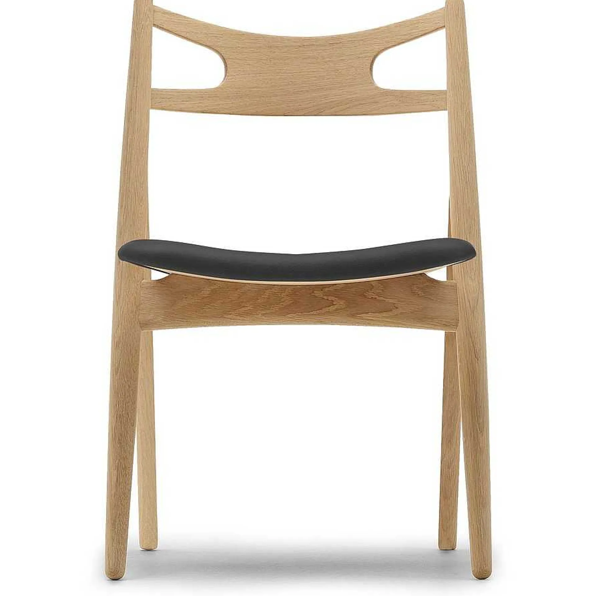 Carl Hansen & Søn Chairs*Ch29P | Chair | Oiled Oak - Black Leather