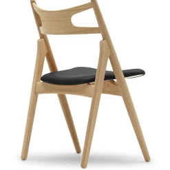 Carl Hansen & Søn Chairs*Ch29P | Chair | Oiled Oak - Black Leather