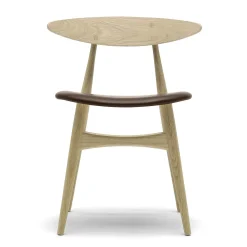 Carl Hansen & Søn Chairs*Ch33P | Chair | Oiled Oak - Brown Leather