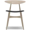 Carl Hansen & Søn Chairs*Ch33P | Chair | Soaped Oak - Black Leather