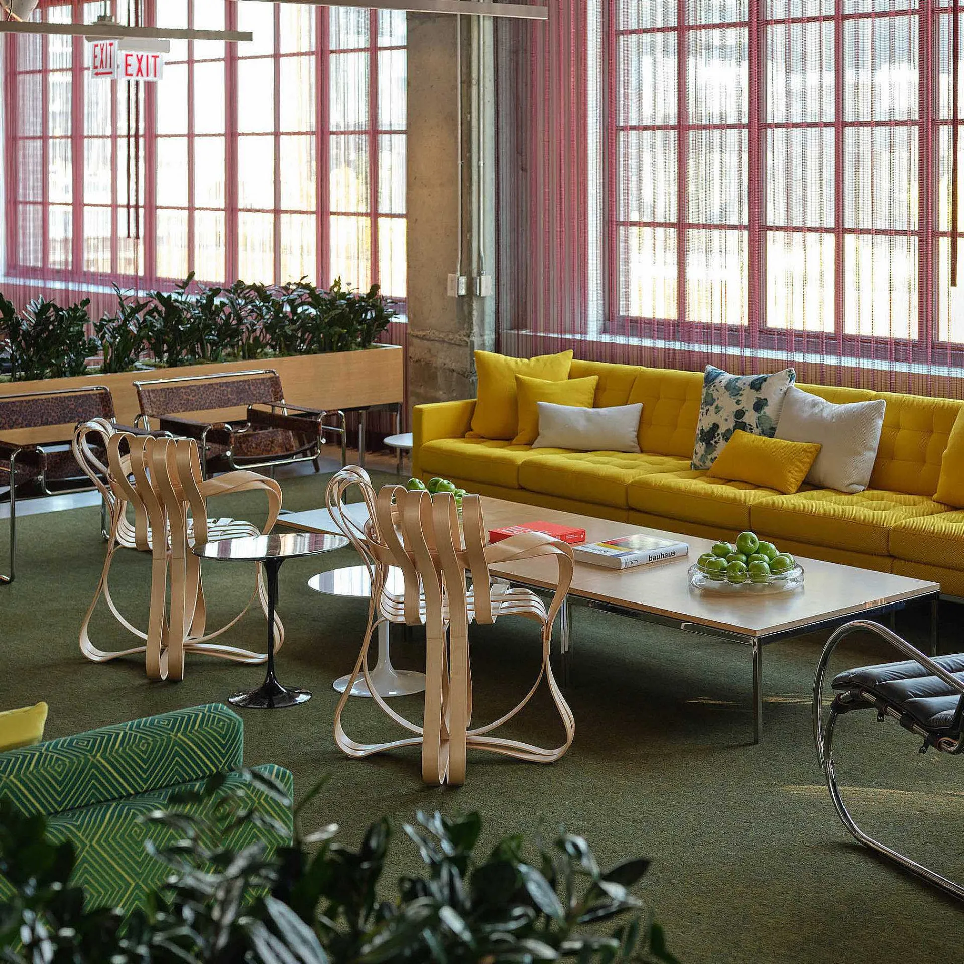 Knoll Chairs*Cross Check Chair