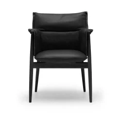 Carl Hansen & Søn Single Armchairs*E005 Embrace Armchair | Oak - Pelle Nera