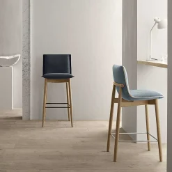 Carl Hansen & Søn Stools*E007 Embrace Bar Stool | Oak - Fabric