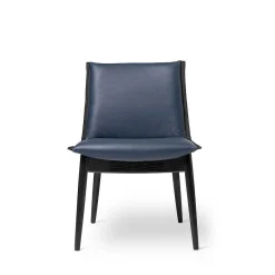 Carl Hansen & Søn Chairs*E004 Embrace Chair | Black Oak