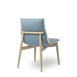 Carl Hansen & Søn Chairs*E004 Embrace Chair | Oak