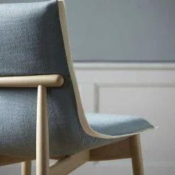 Carl Hansen & Søn Chairs*E004 Embrace Chair | Oak