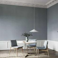 Carl Hansen & Søn Chairs*E004 Embrace Chair | Oak