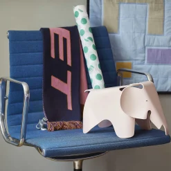 Vitra Decorations*Eames Elephant Small | Pale Rose