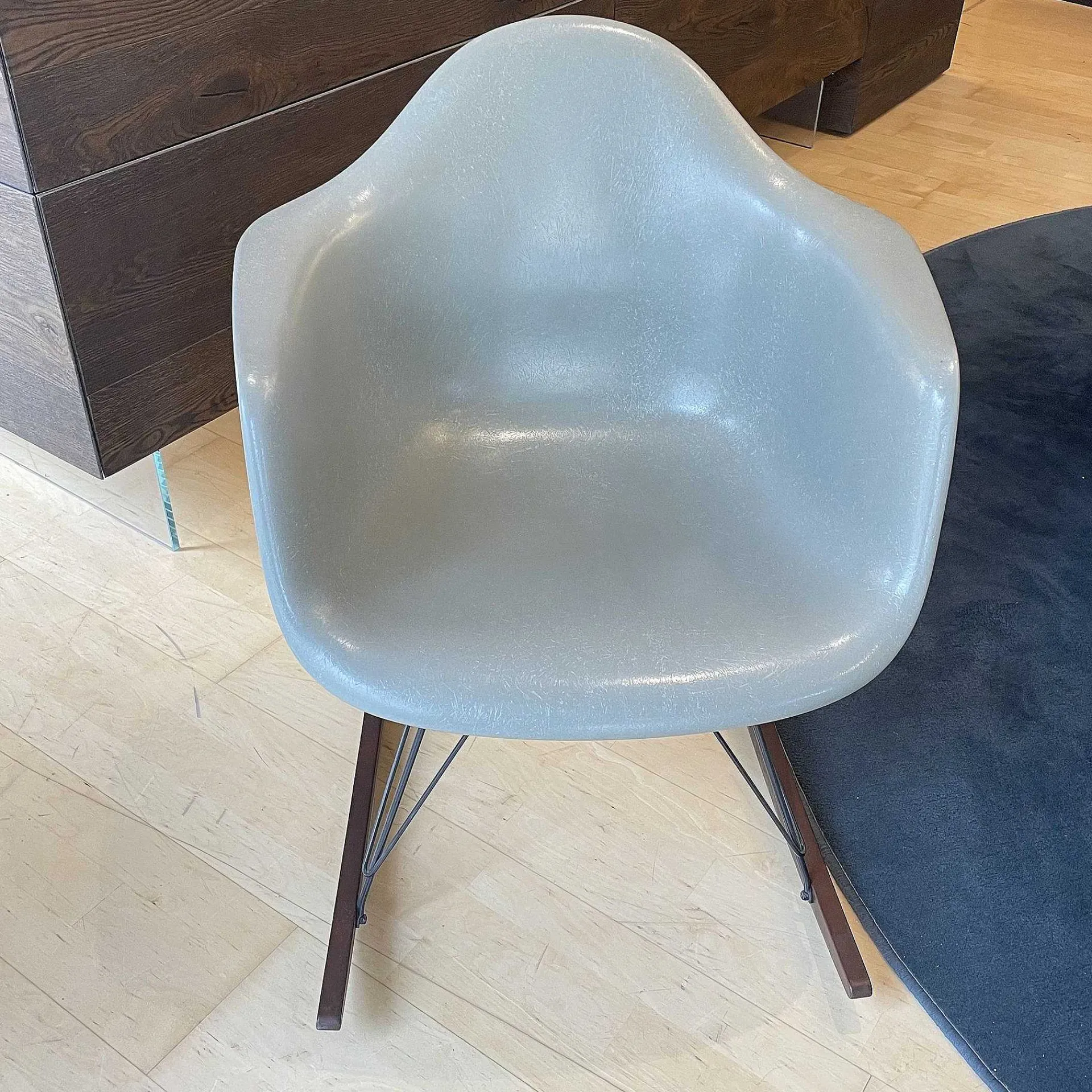 Vitra Chairs*Eames Fiberglass Armchair Rar | Rocking Chair - Raw Umber