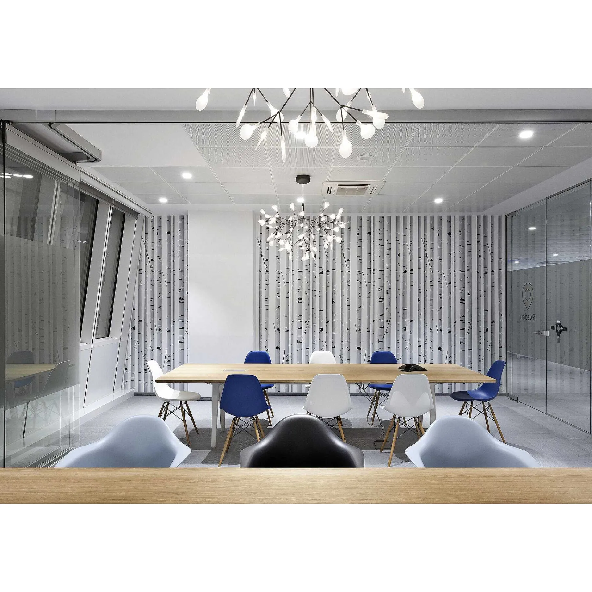 Vitra Chairs*Eames Plastic Chairs Dsw | Ash Honey Tone Base - White