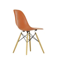 Vitra Chairs*Eames Plastic Chairs Dsw | Rusty Orange - Golden Maple