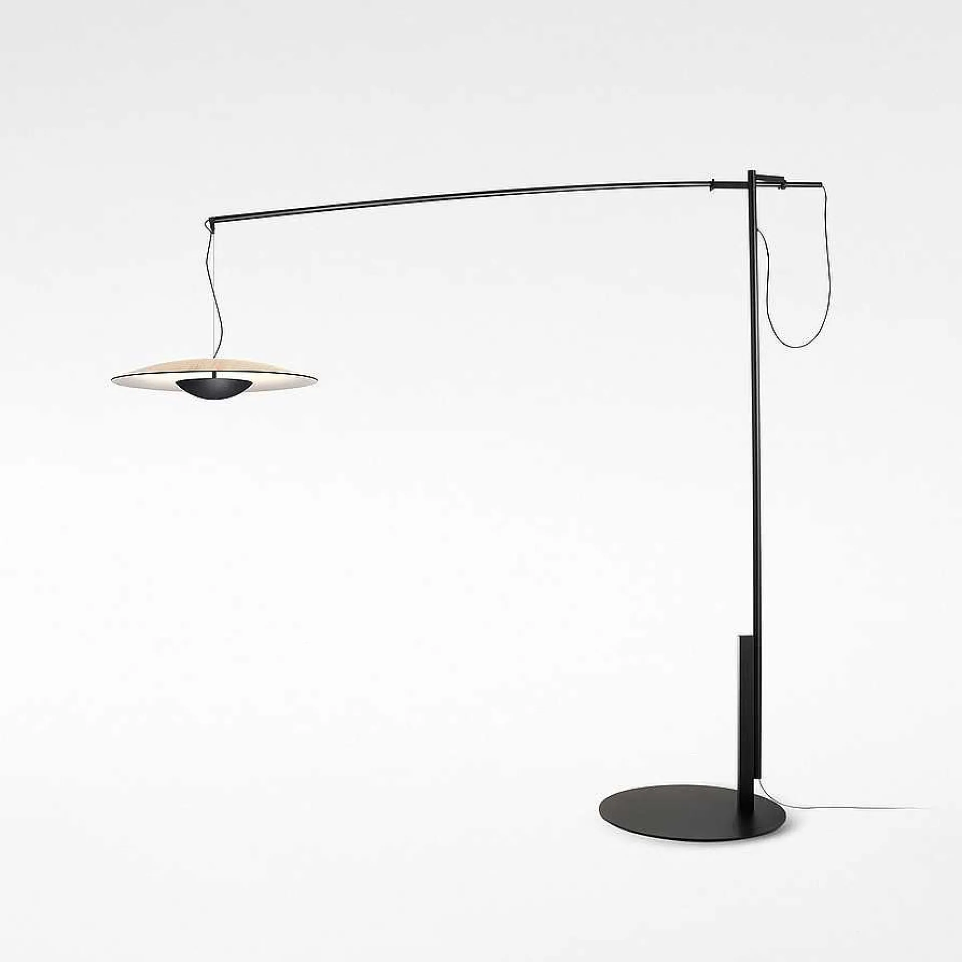 Marset Pendant Lights*Ginger Xl 42 | Floor Lamp | Oak-White