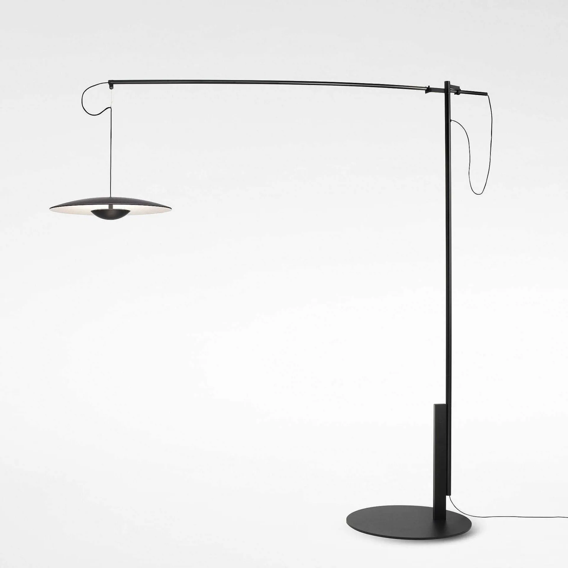 Marset Pendant Lights*Ginger Xl 42 | Floor Lamp | Wenge-White