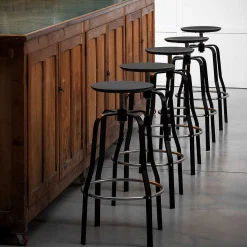 Lapalma Stools*Giro - S106 | Stool | Black