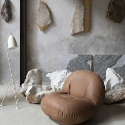 GUBI Pendant Lights*Grashoppa Floor Lamp | Lampada Da Terra | Oyster White