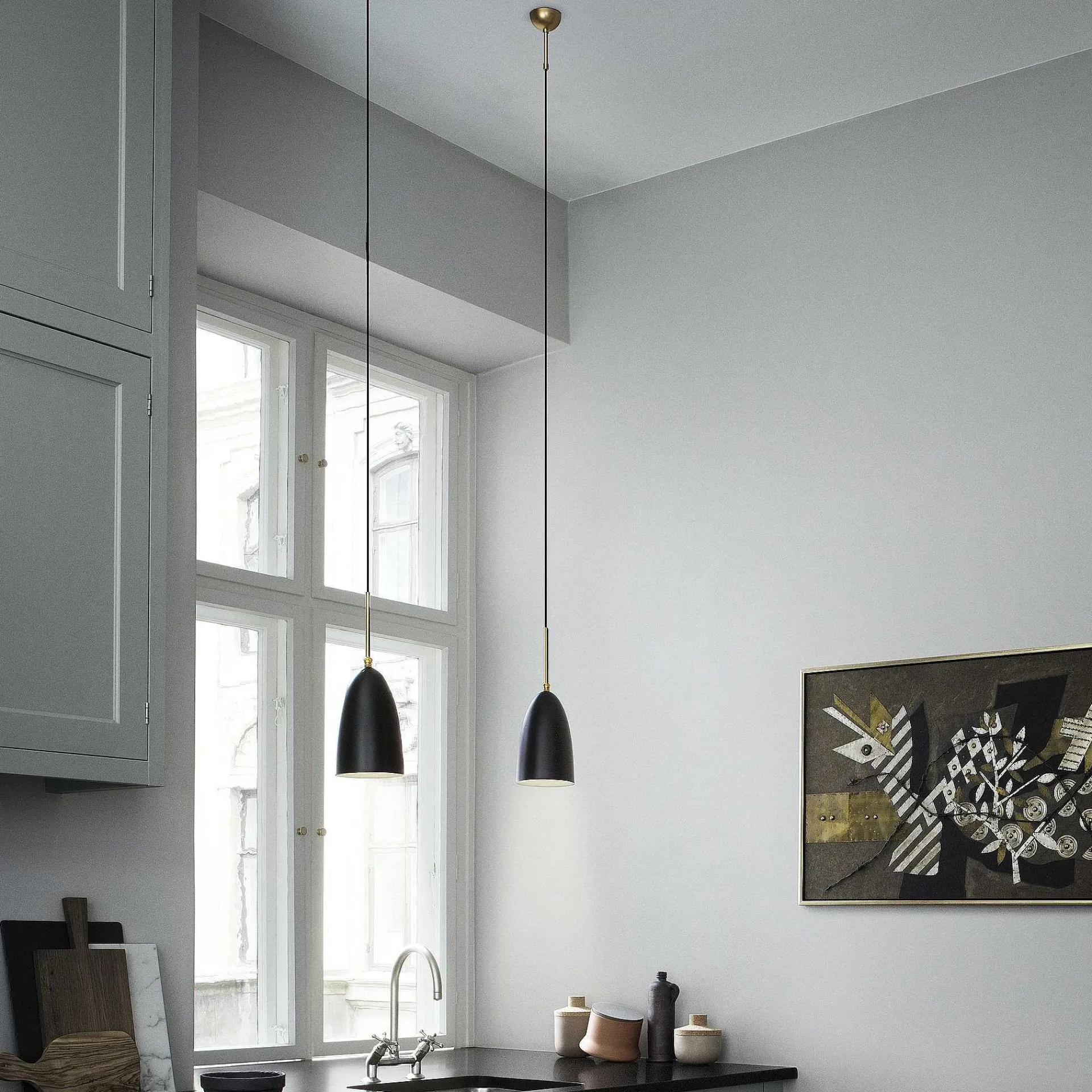 GUBI Pendant Lights*Grashoppa Pendant | Black