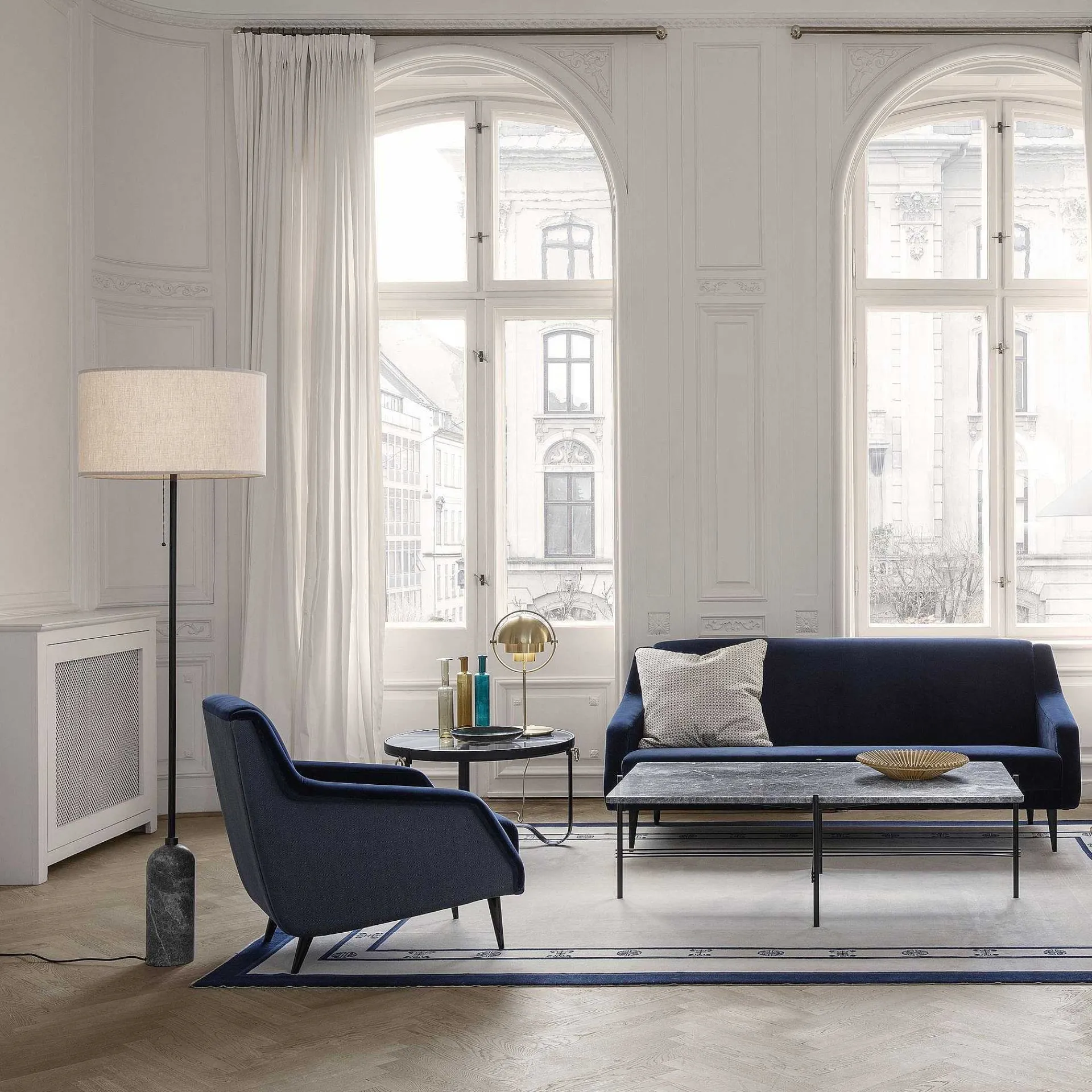 GUBI Pendant Lights*Gravity Floor Lamp | Canvas - Grey Marble