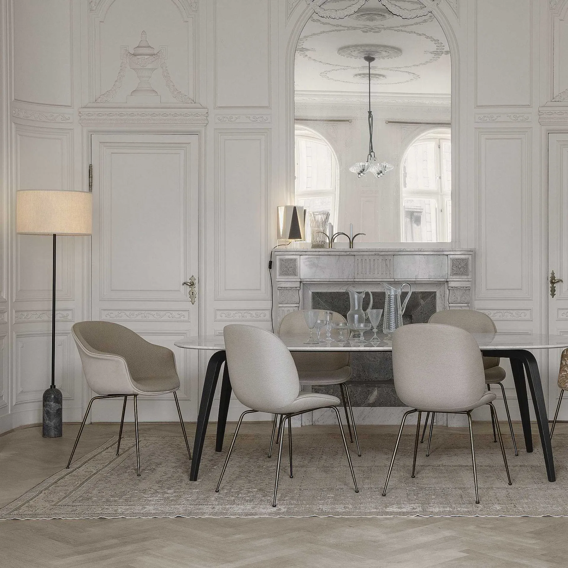 GUBI Pendant Lights*Gravity Floor Lamp | Canvas - Grey Marble