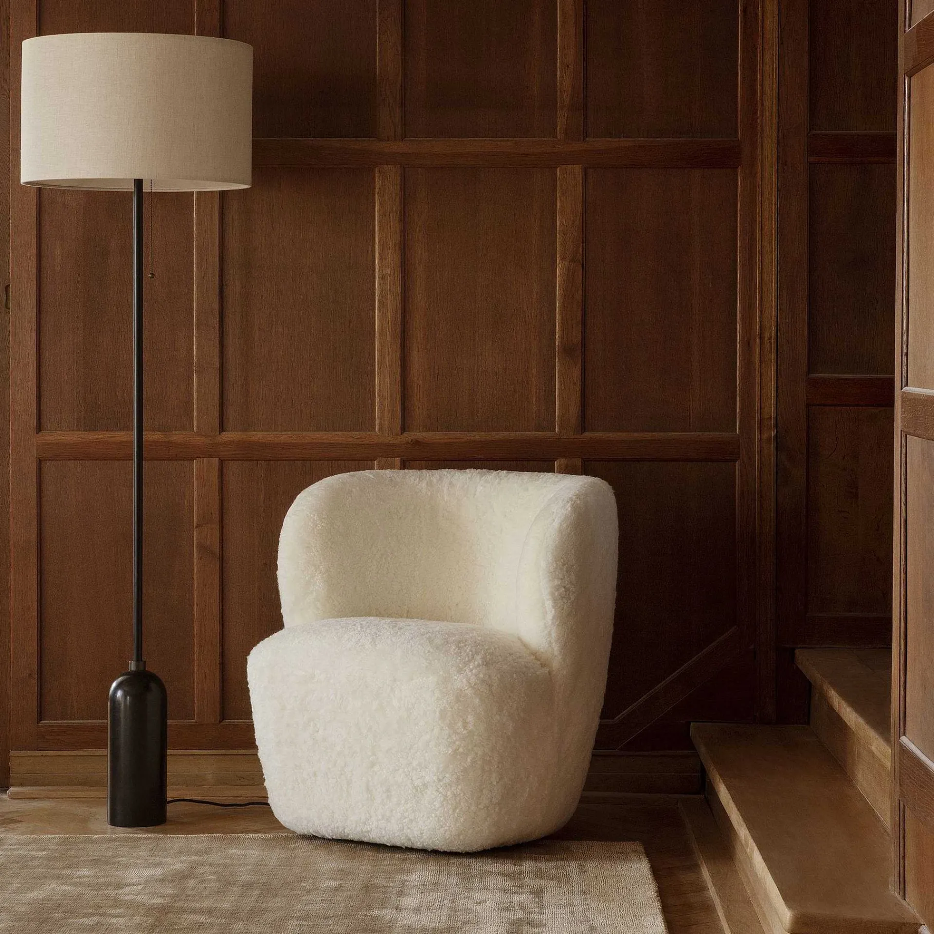 GUBI Pendant Lights*Gravity Floor Lamp | Canvas - Blackened Steel