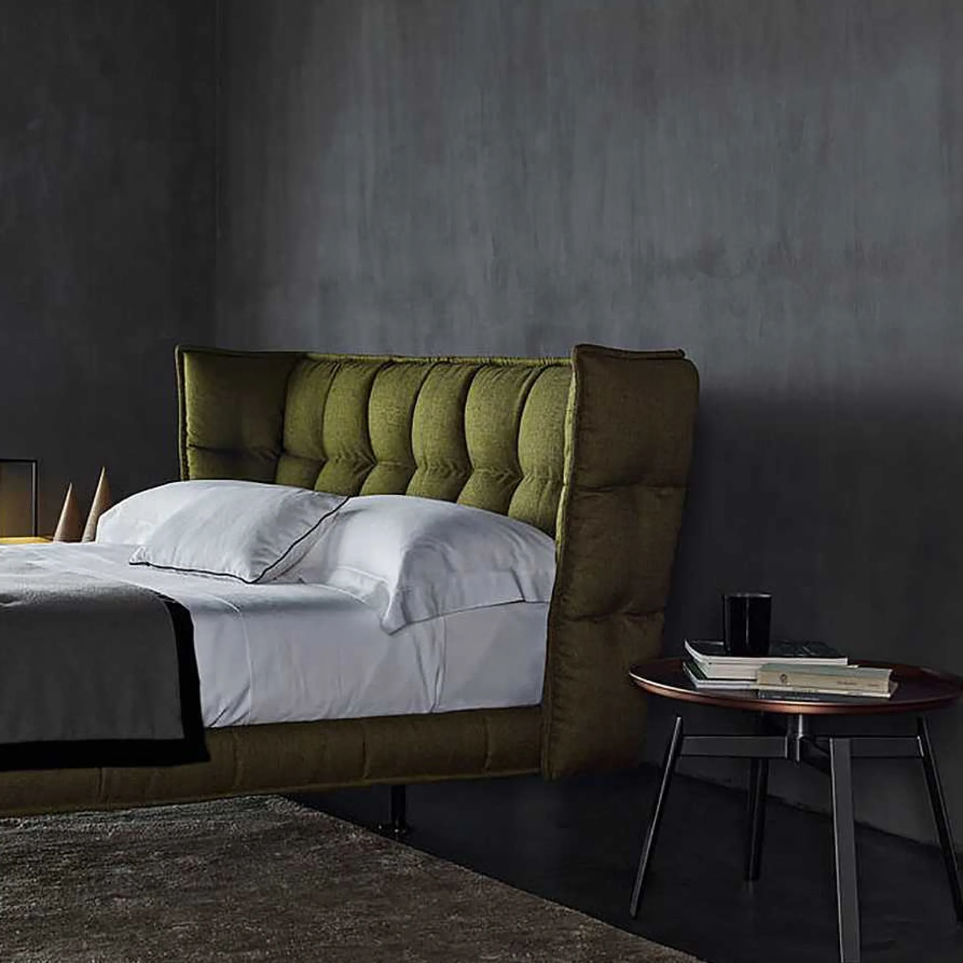 B&B Italia King Size Beds*Husk - Bed