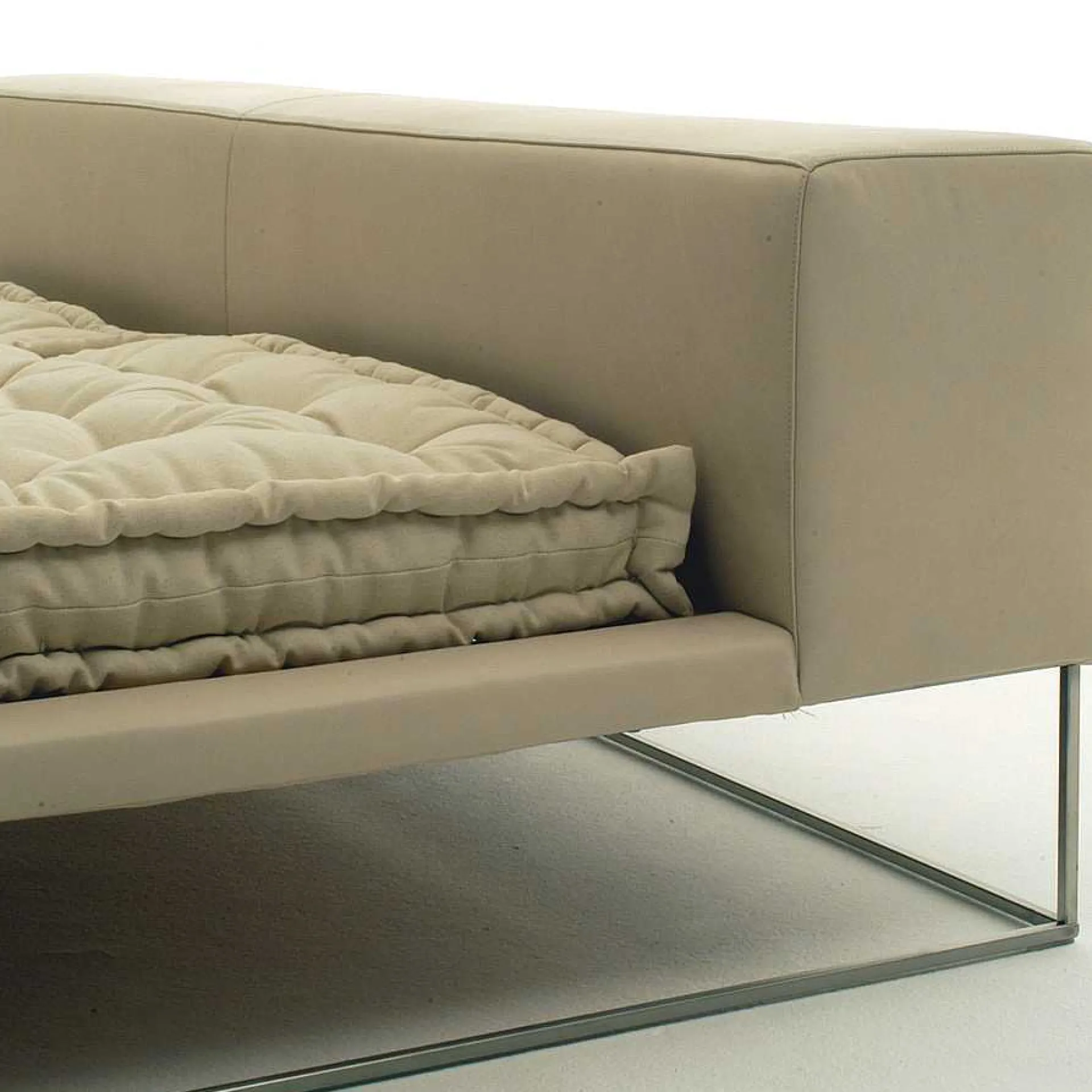 Living Divani King Size Beds*Ile Bed | Bed