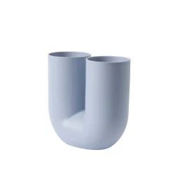Muuto Vases*Kink Vase | Vase | Light Blue