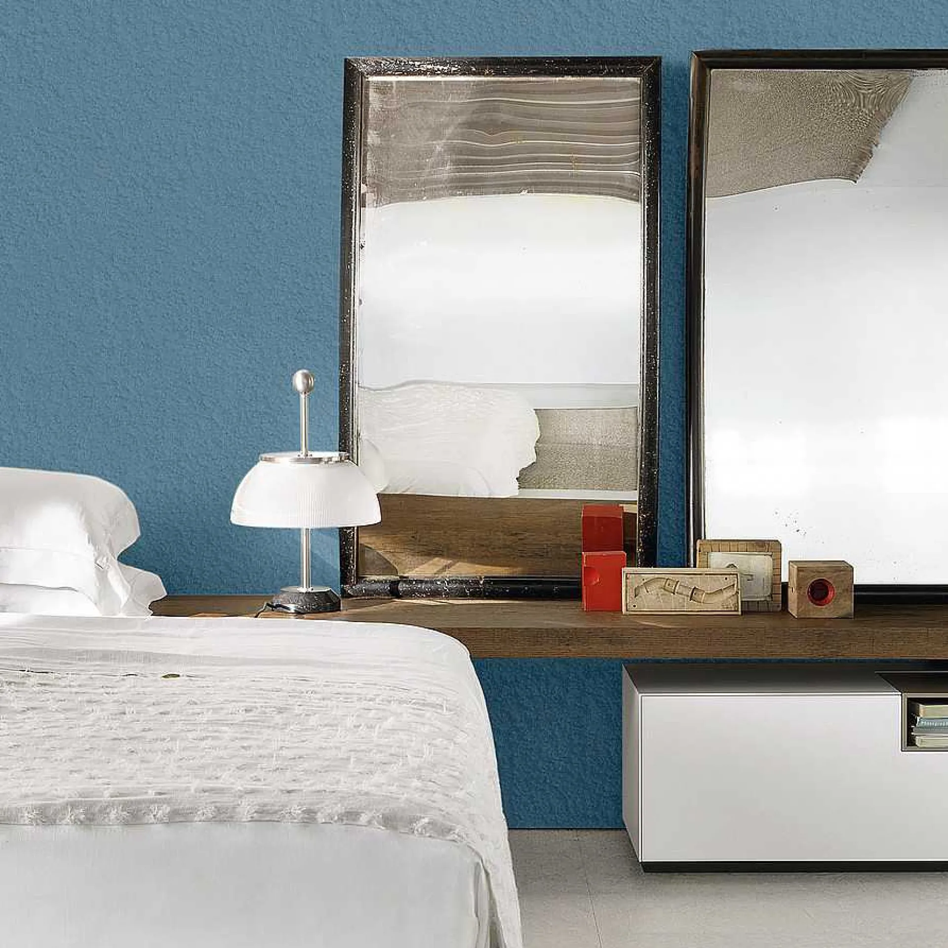 MDF Italia Shelves*Link 1 | Bookshelf