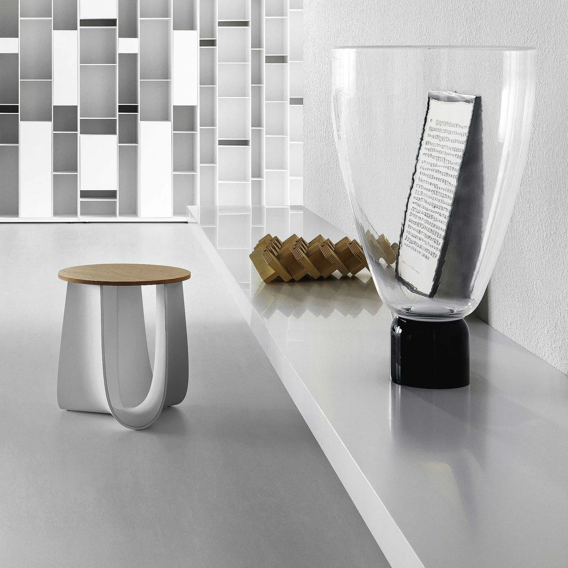 MDF Italia Shelves*Link 1 | Bookshelf