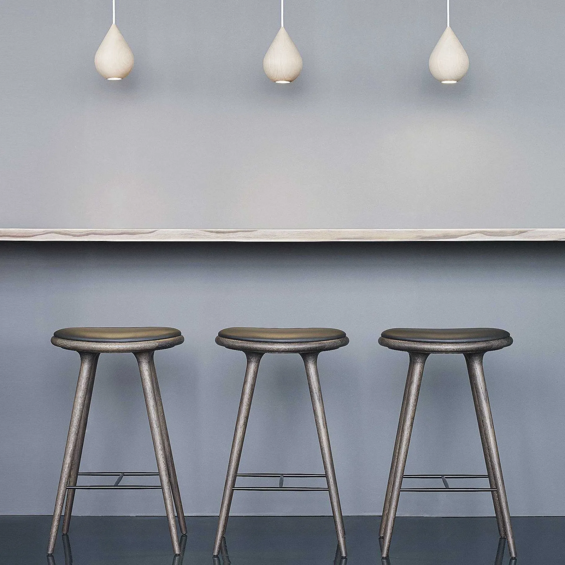 Mater Pendant Lights*Liuku Drop | Matt Lacquer Linden Wood