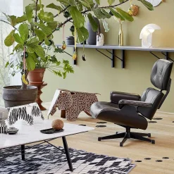 Vitra Single Armchairs*Lounge Chair & Ottoman | Black Ash - Asphalt Leather